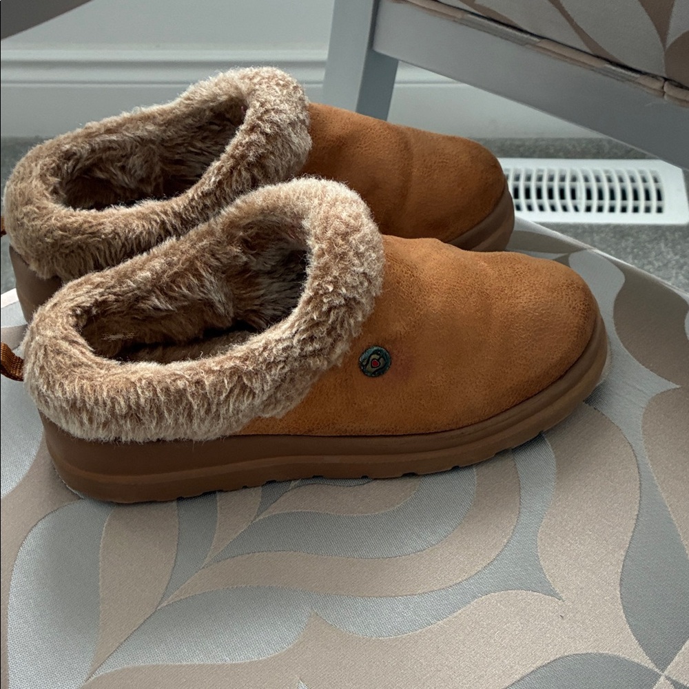BOBS® from Skechers® Keepsakes Lite - Cozy Blend slippers.